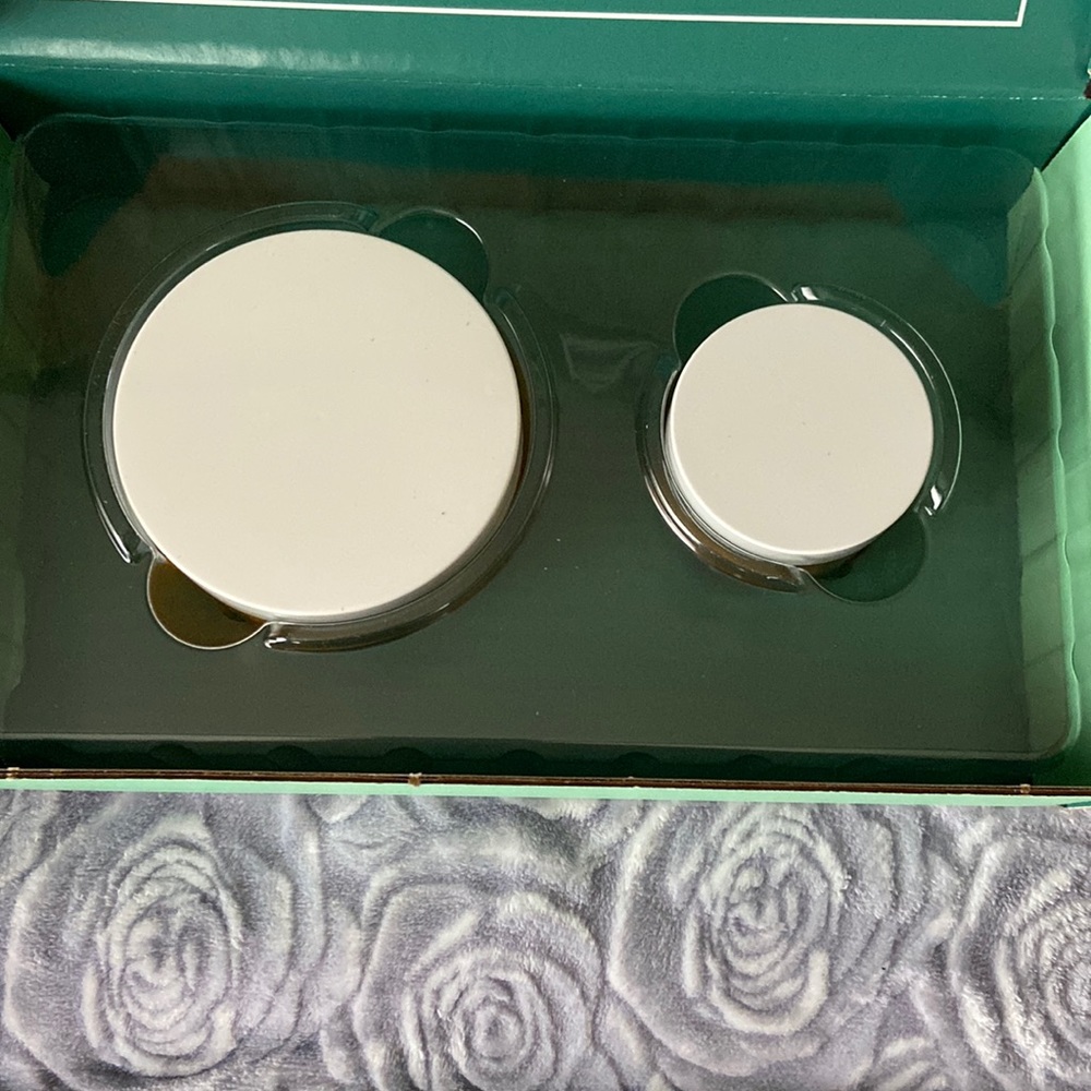 New Josie Maran Skin Dope Hudrating Hemp Face and Body Duo
